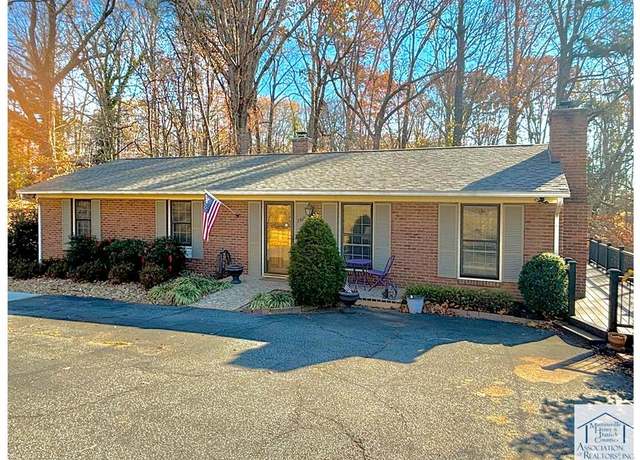 Property at 705 Grattan Rd, Martinsville, VA 24112, 5 beds, 3 baths