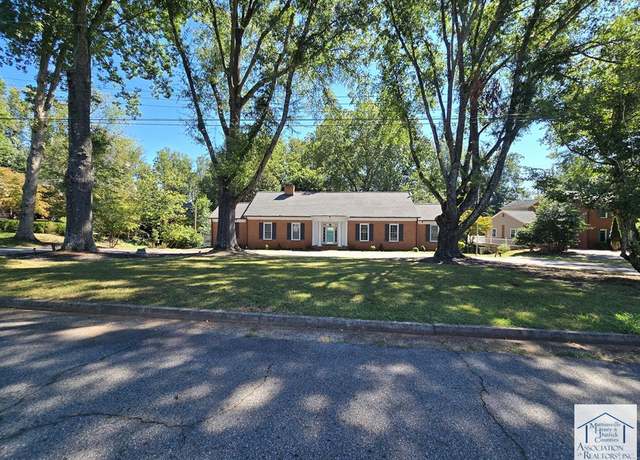 Property at 1233 Sam Lions Trl, Martinsville, VA 24112, 4 beds, 4.5 baths