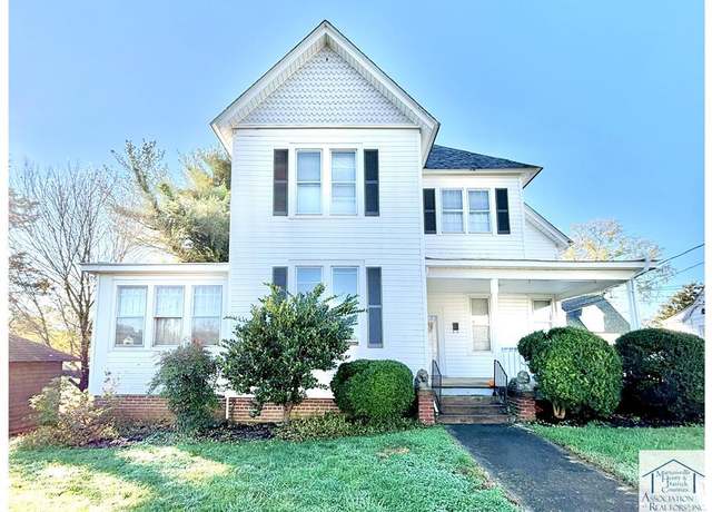Property at 318 Brown St, Martinsville, VA 24112, 4 beds, 3 baths