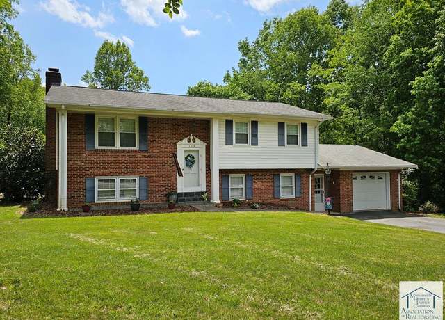 Property at 139 Carriage Ct, Ridgeway, VA 24148, 3 beds, 2 baths