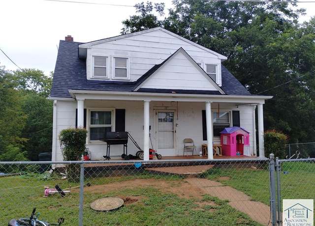 Property at 12 Peters St, Martinsville, VA 24112, 3 beds, 2 baths