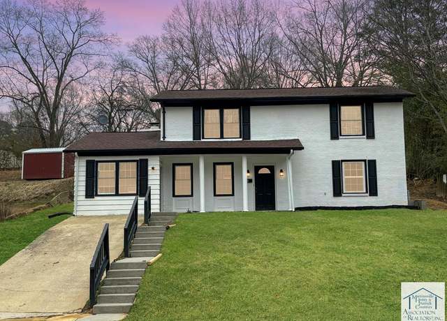 Property at 325 Cumberland Dr, Danville, VA 24541, 4 beds, 2 baths
