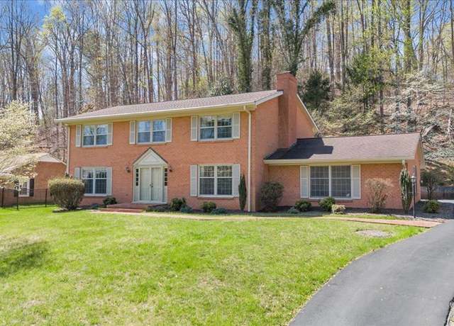 Property at 1316 Root Trl, Martinsville, VA 24112, 5 beds, 2.5 baths