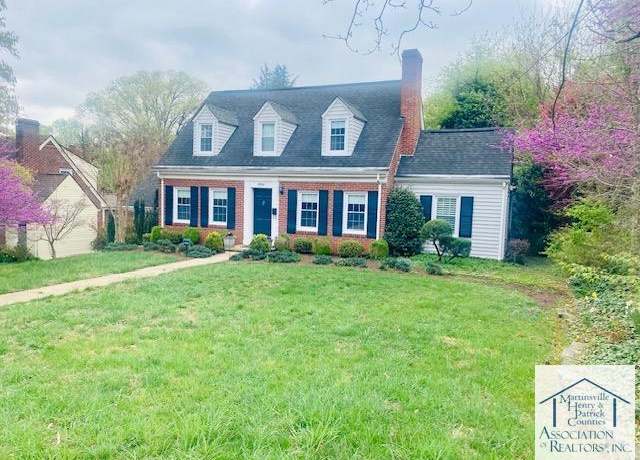 Property at 806 Jefferson Cir, Martinsville, VA 24112, 3 beds, 2 baths