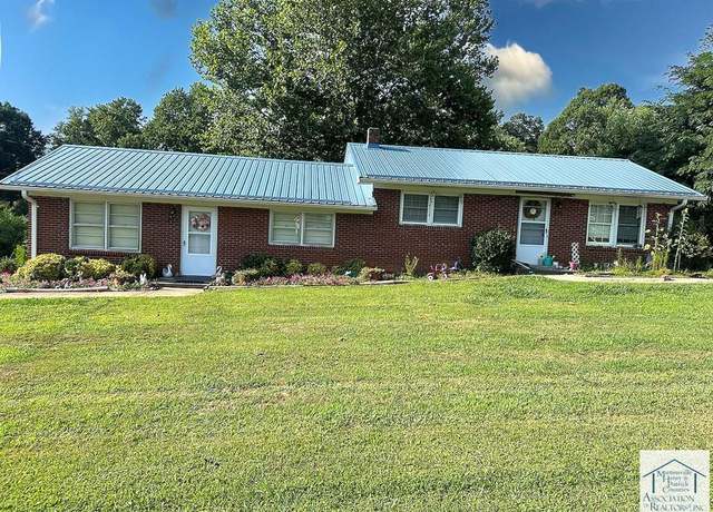 Property at 81-302 Duplex Ln, Ararat, VA 24053