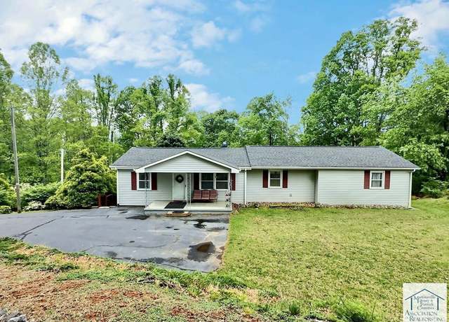 Property at 42 Graceland Dr, Bassett, VA 24055, 5 beds, 2 baths
