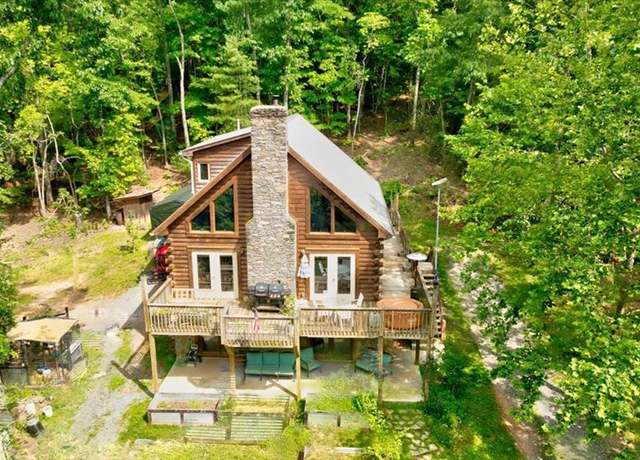 Property at 479 Howell Bottom Ln, Stuart, VA 24171, 2 beds, 2 baths