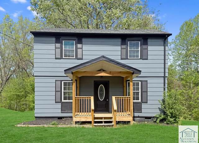 Property at 720 Southland Dr, Martinsville, VA 24112, 2 beds, 1 bath