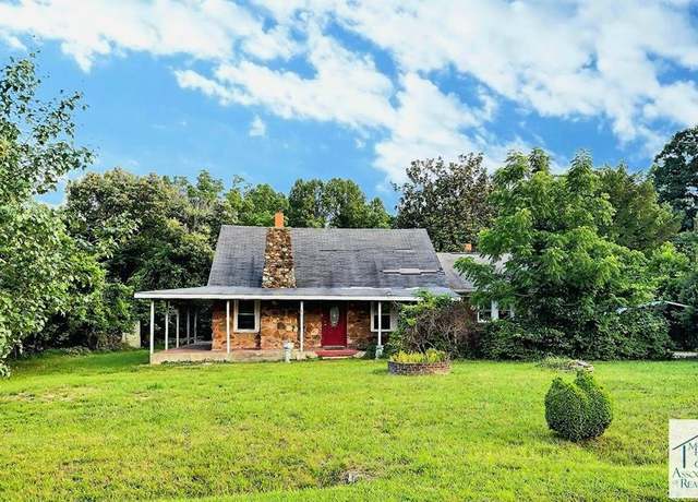 Property at 965 Hodges Farm Rd, Martinsville, VA 24112, 3 beds, 1 bath