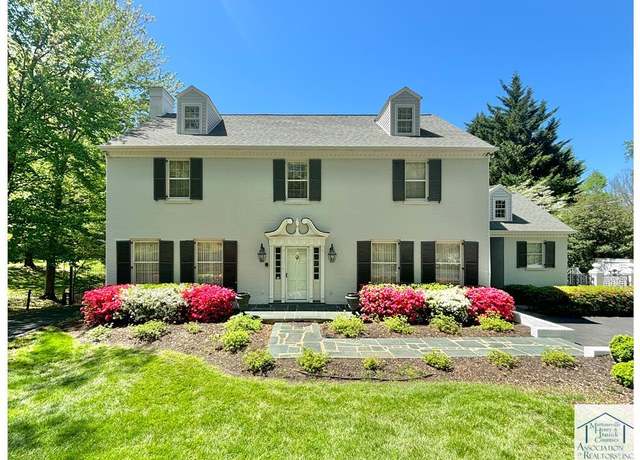 Property at 902 Mulberry Rd, Martinsville, VA 24112, 5 beds, 4.5 baths