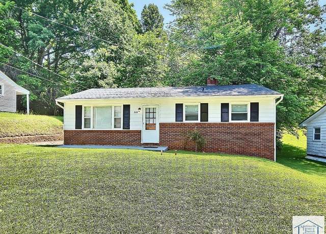 Property at 518 Glendale St, Martinsville, VA 24112, 3 beds, 1 bath
