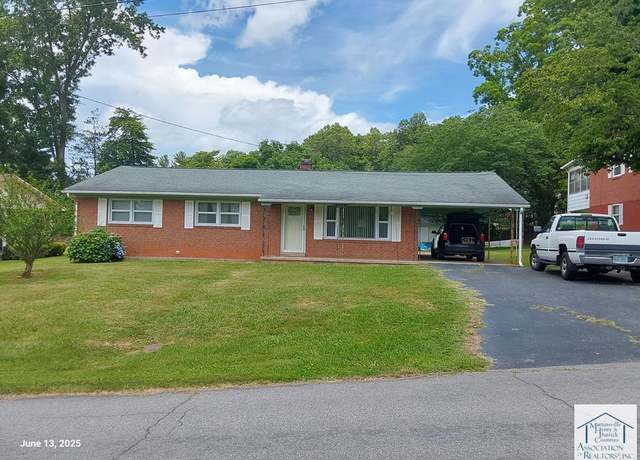 Property at 171 Randolph St, Collinsville, VA 24078, 3 beds, 2 baths