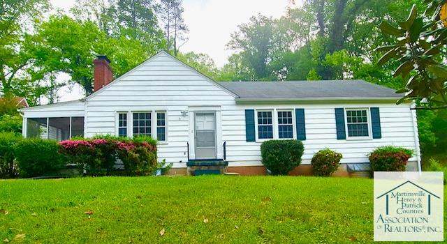 Photo of 1003 Indian Trl, Martinsville, VA 24112