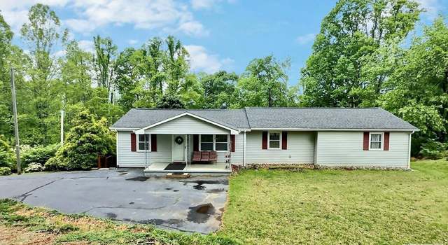 Photo of 42 Graceland Dr, Bassett, VA 24055
