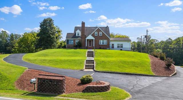 Photo of 2518 The Great Rd, Fieldale, VA 24089