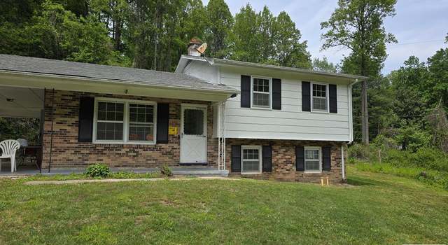 Photo of 927 Carson Dr, Bassett, VA 24055