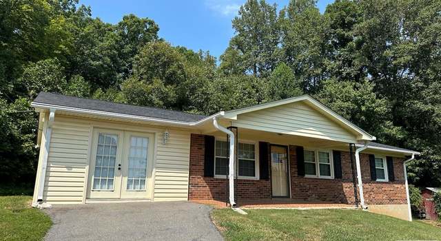 Photo of 125 Shelton Cir, Stuart, VA 24171