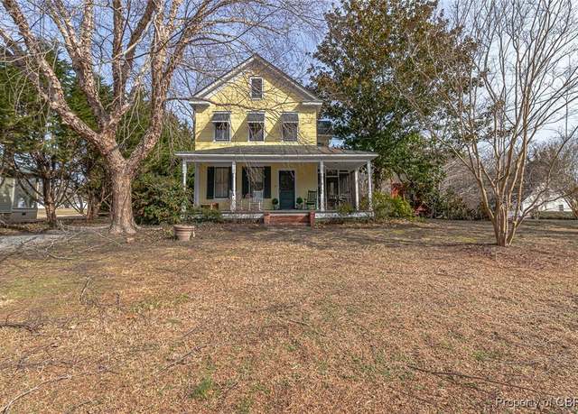 Property at 103 Waverly Avenue Ave, Kilmarnock, VA 22482, 3 beds, 2 baths