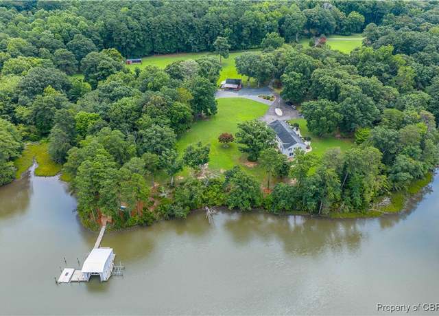 Property at 645 Blue Barn Rd Rd, Wake, VA 23176, 4 beds, 3 baths