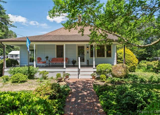 Property at 20 Winstead Dr, Irvington, VA 22480, 3 beds, 2 baths