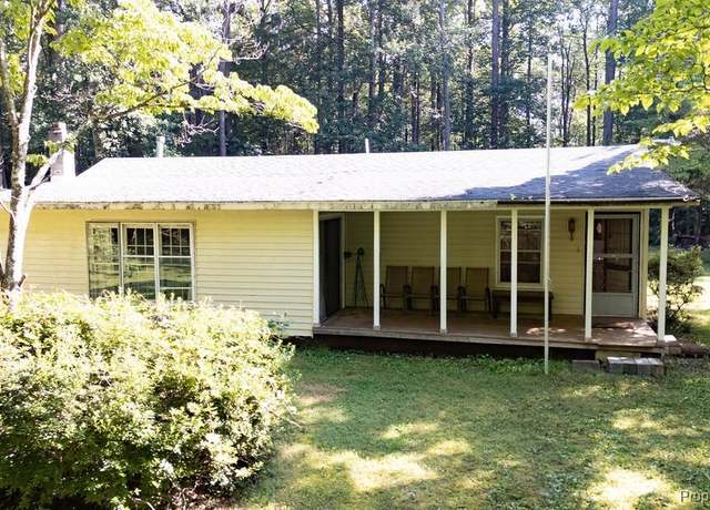 Property at 1026 Hoecake Rd, Merry Point, VA 22513, 3 beds, 1.5 baths