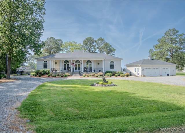 Property at 207 Hansford Cir, Port Haywood, VA 23138, 3 beds, 2 baths