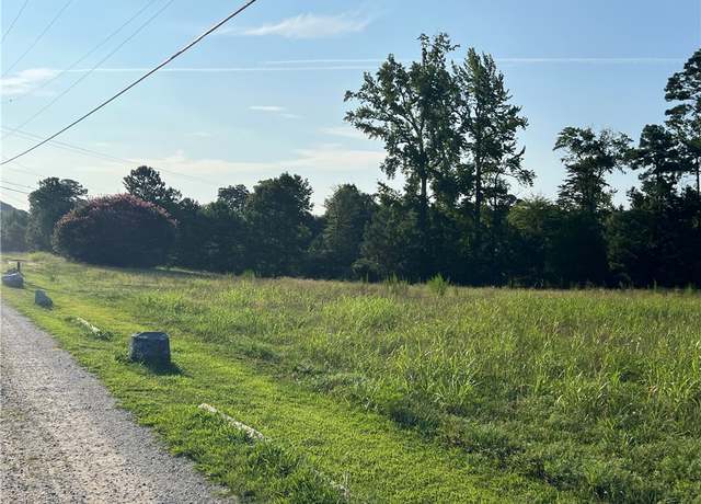 Property at 318 Paradise Ln, Deltaville, VA 23043