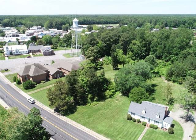 Property at 58A Church St, Kilmarnock, VA 22482