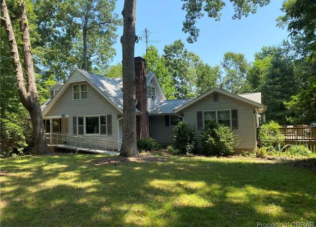 Property at 94 Lake Dr, Lancaster, VA 22503, 3 beds, 2 baths