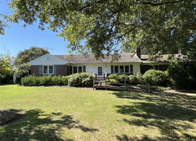 Property at 366 General Puller Hwy, Saluda, VA 23149, 3 beds, 2 baths
