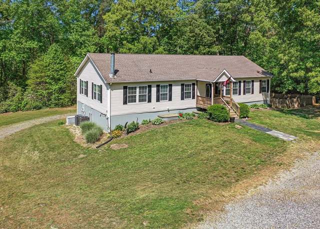 Property at 390 Captains Point Ln, Heathsville, VA 22473, 3 beds, 2 baths