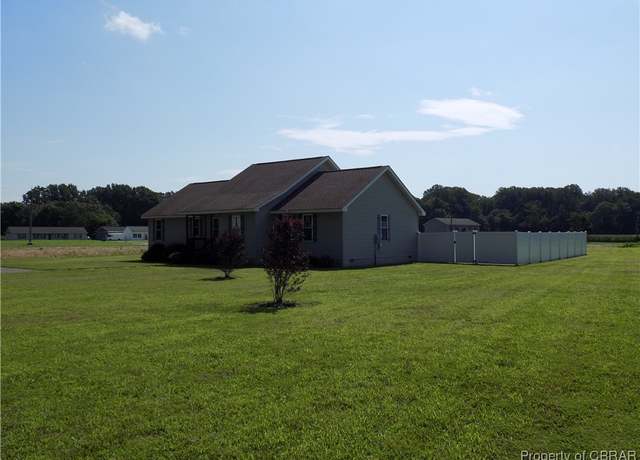Property at 702 Old Glebe Pt Rd, Burgess, VA 22432, 3 beds, 2 baths