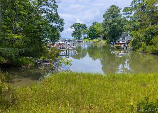 Property at 134 Dove, Deltaville, VA 23043, 2 beds, 1 bath