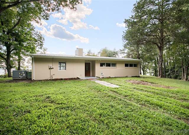 Property at 5790 York Haven Ln, Gloucester, VA 23061, 2 beds, 1 bath