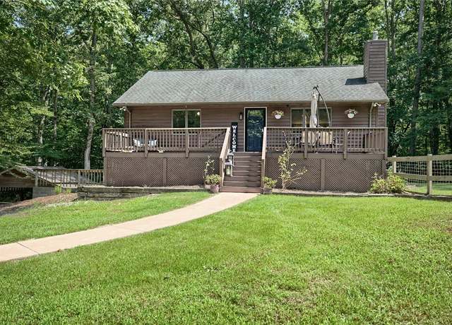 Property at 8577 Davenport Rd, Gloucester, VA 23061, 2 beds, 1 bath