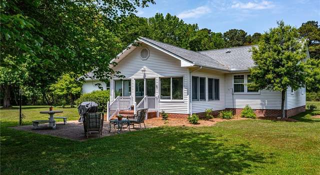 Photo of 61 Comanchee Ln, Kilmarnock, VA 22482