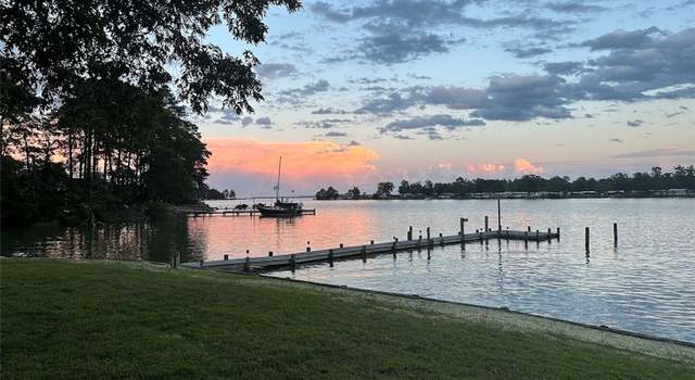 Photo of 234 Waterford Dr, Urbanna, VA 23175