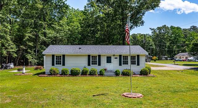 Photo of 25 Little John St, Reedville, VA 22539