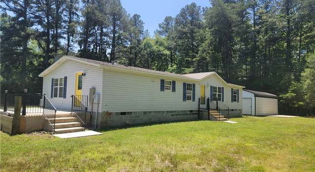 Photo of 159 Dirt Bridge Rd, Topping, VA 23169