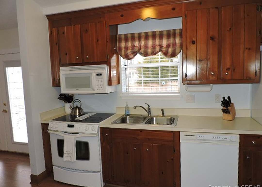 807 Fundy Ct, Newport News, VA 23608
