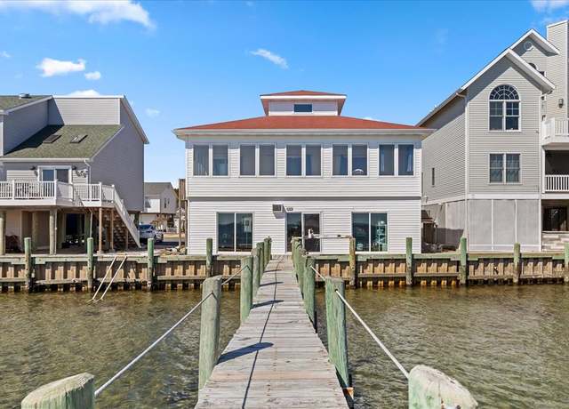 Property at 37526 Bayside Dr, Greenbackville, VA 23356, 2 beds, 2.5 baths