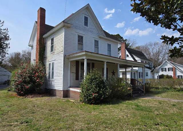Property at 15222 King St, Belle Haven, VA 23306, 4 beds, 2 baths