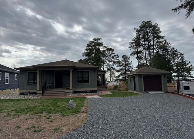 Property at 6111 Periwinkle Dr, Horntown, VA 23395, 3 beds, 2 baths