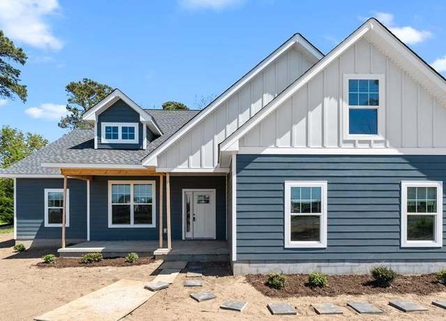 Property at 3245 Yarmouth Dr, Cape Charles, VA 23310, 3 beds, 2 baths
