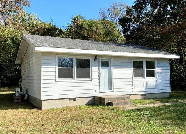 Property at 21097 Cheriton Cross Rd, Cape Charles, VA 23310, 2 beds, 1 bath
