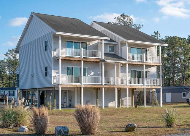 Property at 7518 Doe Bay Ln, Chincoteague, VA 23336, 3 beds, 2.5 baths