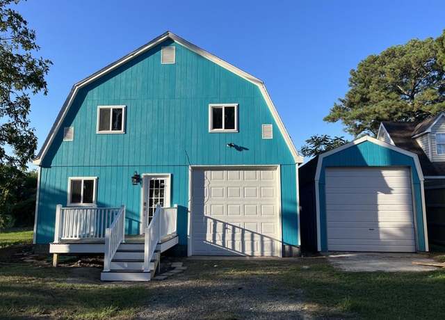 Property at 22 Powellton Ave, Wachapreague, VA 23480, 3 beds, 3 baths