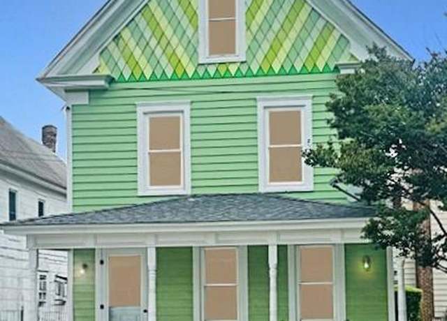 Property at 4169 Main St, Chincoteague, VA 23336, 2 beds, 1.5 baths