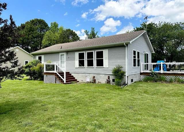 Property at 7 Switch Bridge Rd, Wachapreague, VA 23480, 2 beds, 2 baths