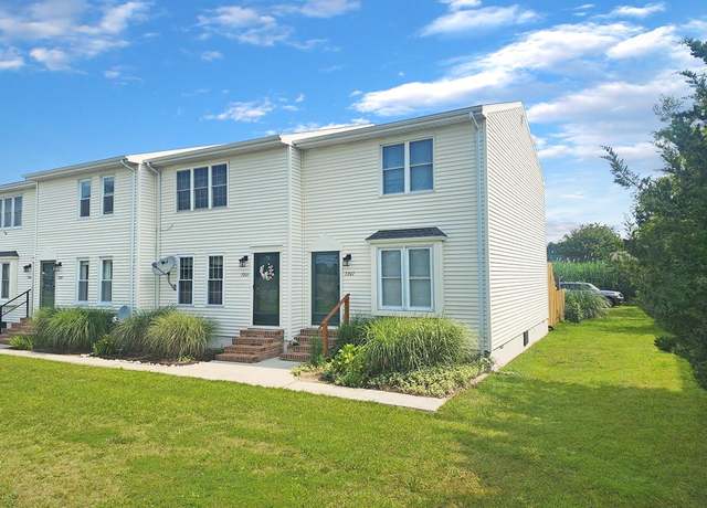 Property at 7207 Bunting Rd, Chincoteague, VA 23336, 2 beds, 2.5 baths